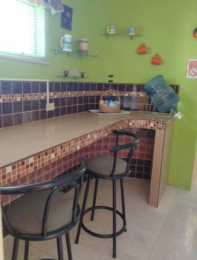 Knockpatrick Gables Vacation Rentals With Private Gated Parking Onsite מראה חיצוני תמונה