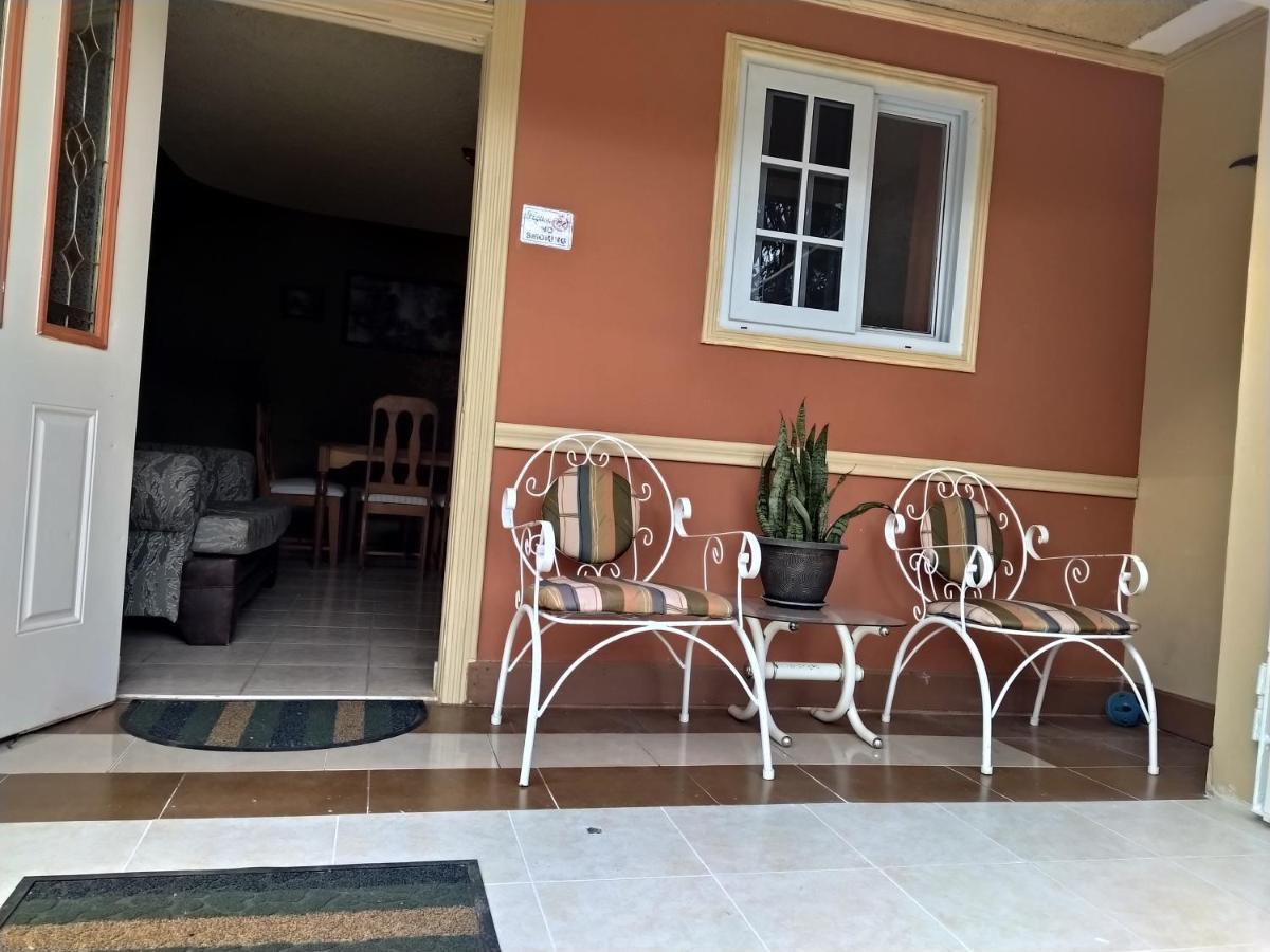 Knockpatrick Gables Vacation Rentals With Private Gated Parking Onsite מראה חיצוני תמונה