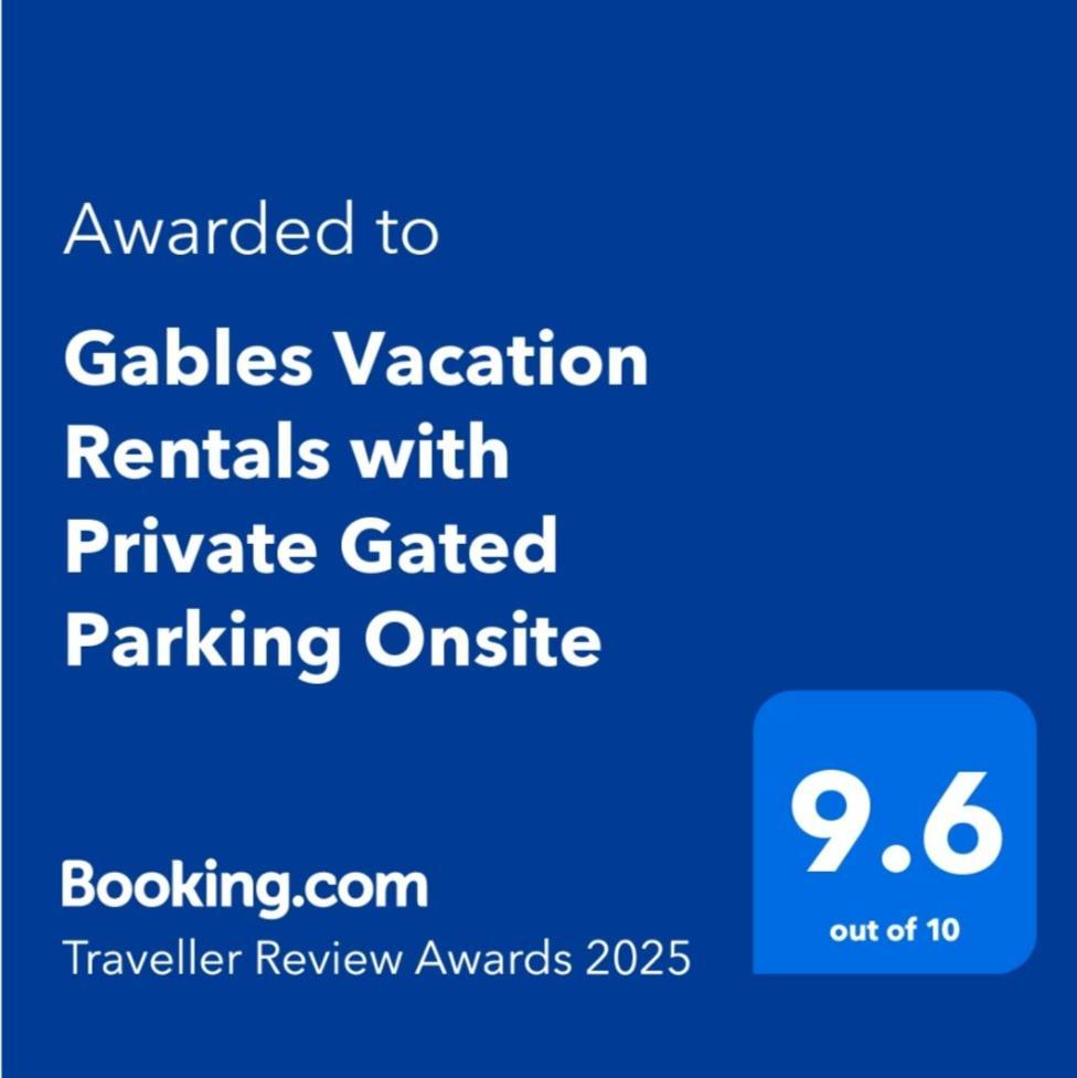 Knockpatrick Gables Vacation Rentals With Private Gated Parking Onsite מראה חיצוני תמונה